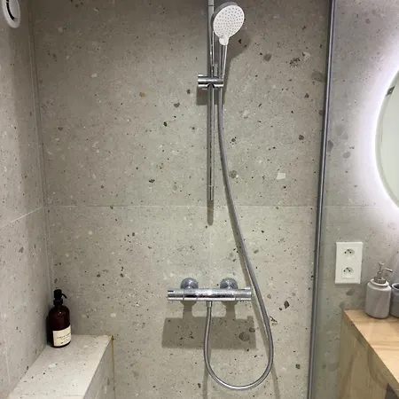 Grande Avec Piscine Villa