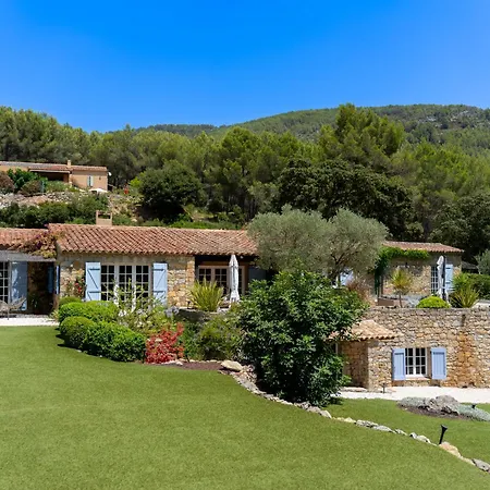 Grande Avec Piscine Villa